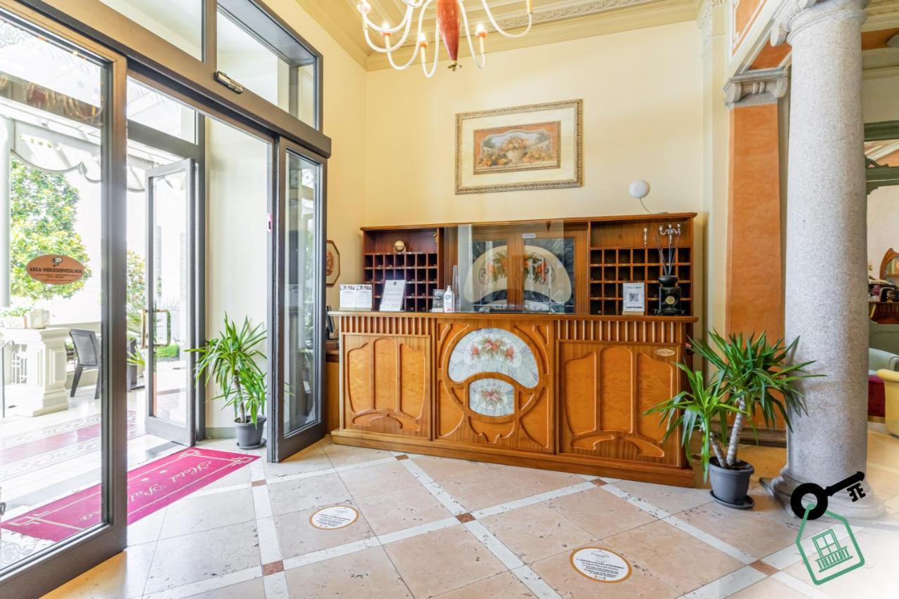 Hotel Rooms Lago Maggiore 韦尔巴尼亚 外观 照片