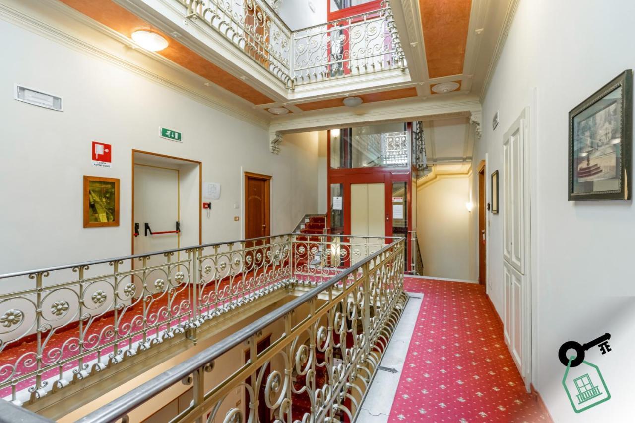 Hotel Rooms Lago Maggiore 韦尔巴尼亚 外观 照片