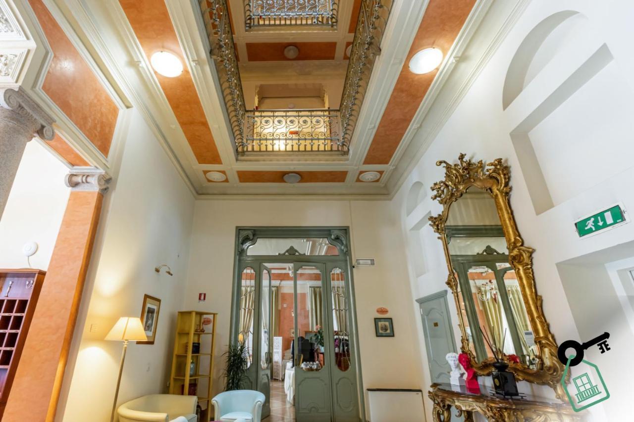 Hotel Rooms Lago Maggiore 韦尔巴尼亚 外观 照片